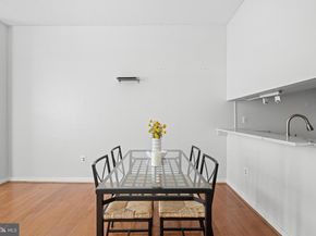 315 New Street 603, Philadelphia PA 19106