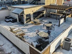 315 New Street 603, Philadelphia PA 19106