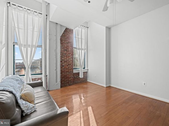 315 New Street 603, Philadelphia PA 19106