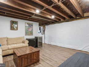 468 Paoli Avenue, Philadelphia PA 19128