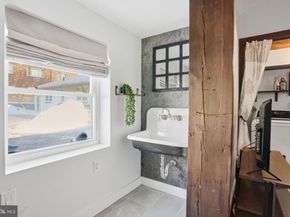 468 Paoli Avenue, Philadelphia PA 19128