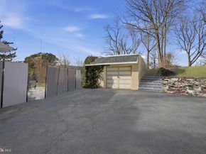 468 Paoli Avenue, Philadelphia PA 19128