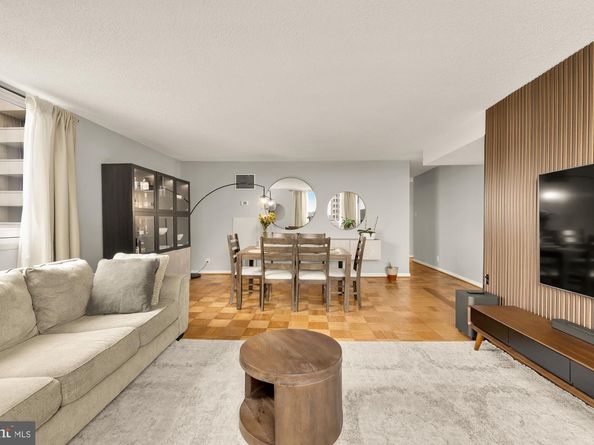 4601 N Park Avenue 1119, Chevy Chase MD 20815