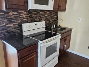 522 W Westmoreland Street, Philadelphia PA 19140