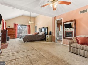 1273 Quarry Commons Drive, Yardley PA 19067