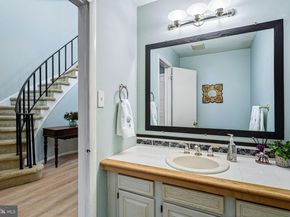 1273 Quarry Commons Drive, Yardley PA 19067