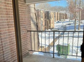 3334 Woodburn Village Drive 31, Annandale VA 22003