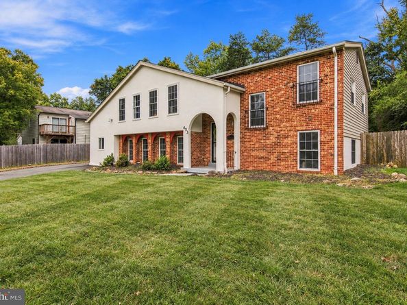 653 Pemberton Court, Herndon VA 20170