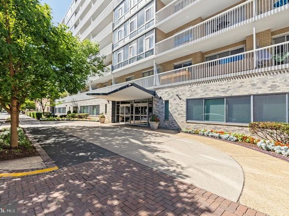 730 24TH Street NW 409, Washington DC 20037