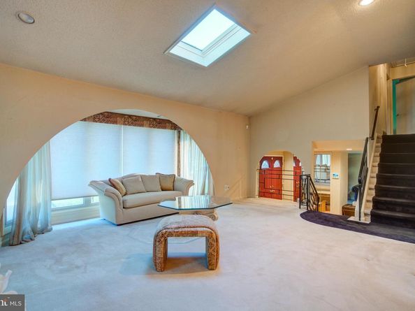 1062 Old Ford Road, Huntingdon Valley PA 19006