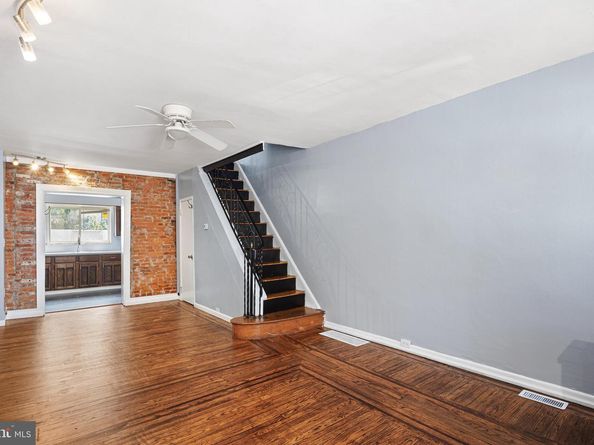 2009 S Darien Street, Philadelphia PA 19148