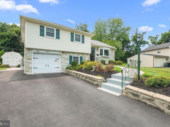 923 Carlin Drive, Southampton PA 18966