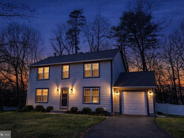 1413 Bayshire Lane, Herndon VA 20170