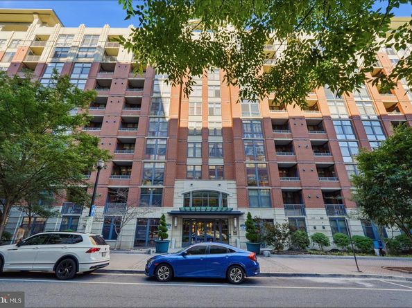 1021 N Garfield Street 735, Arlington VA 22201