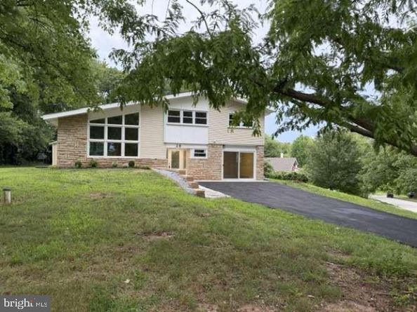 26 Camelot Drive, Plymouth Meeting PA 19462