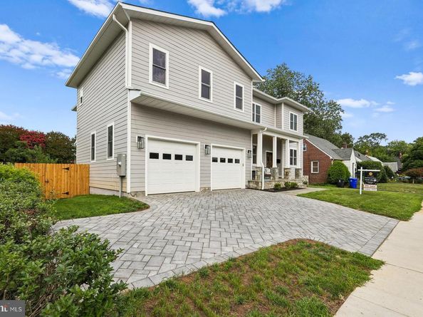 735 N George Mason Drive, Arlington VA 22203
