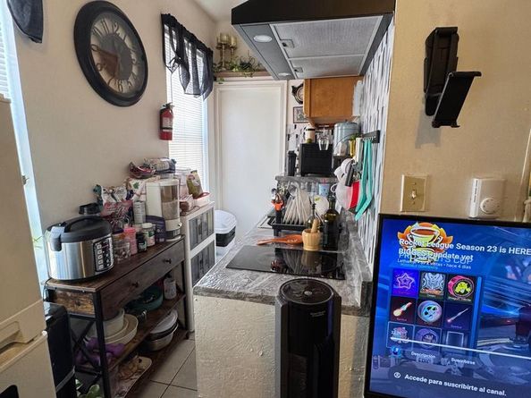 608 Snyder Avenue, Philadelphia PA 19148
