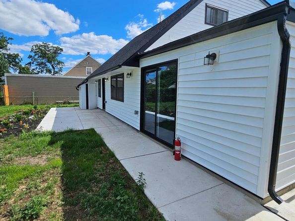 9215 Andover Road, Philadelphia PA 19114