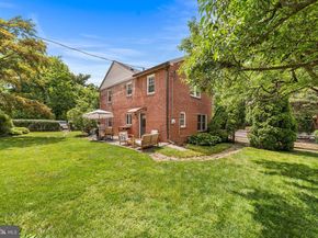 411 Sugartown Road, Wayne PA 19087