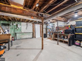 411 Sugartown Road, Wayne PA 19087