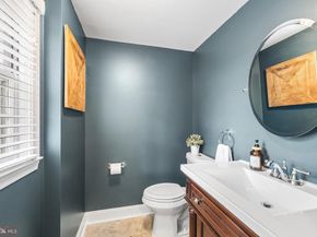 411 Sugartown Road, Wayne PA 19087
