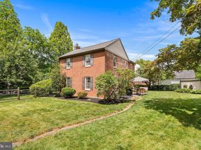 411 Sugartown Road, Wayne PA 19087
