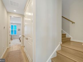 2609 Winchester Walk, Alexandria VA 22301