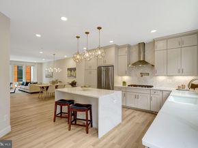 2609 Winchester Walk, Alexandria VA 22301