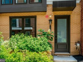 2609 Winchester Walk, Alexandria VA 22301