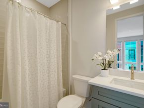 2609 Winchester Walk, Alexandria VA 22301