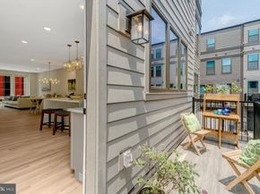 2609 Winchester Walk, Alexandria VA 22301