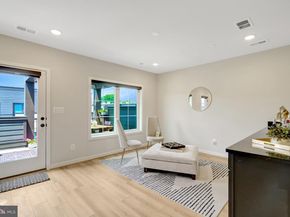 2609 Winchester Walk, Alexandria VA 22301