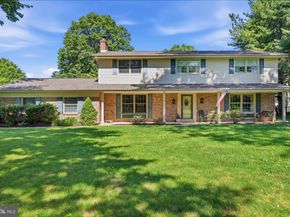 10 Pheasant Drive, Holland PA 18966
