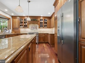 10 Pheasant Drive, Holland PA 18966