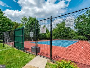 4220 32nd Street S, Arlington VA 22206