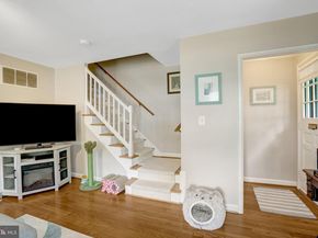 4220 32nd Street S, Arlington VA 22206