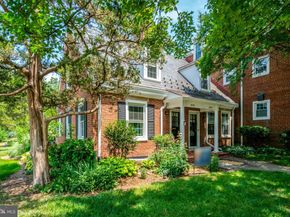 4220 32nd Street S, Arlington VA 22206