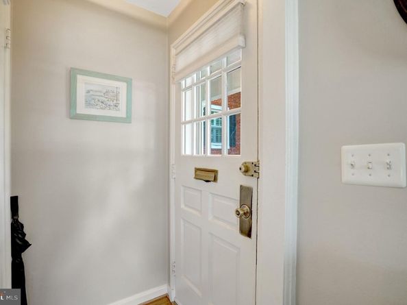 4220 32nd Street S, Arlington VA 22206