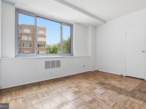 4200 Cathedral Avenue NW 812, Washington DC 20016
