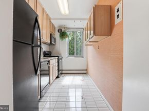 4200 Cathedral Avenue NW 812, Washington DC 20016
