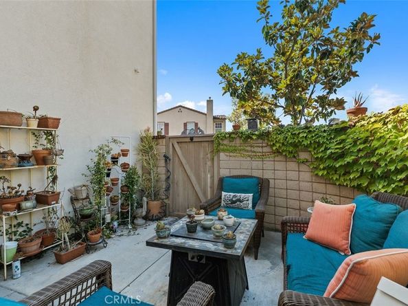 637 Lavender Way, Azusa CA 91702