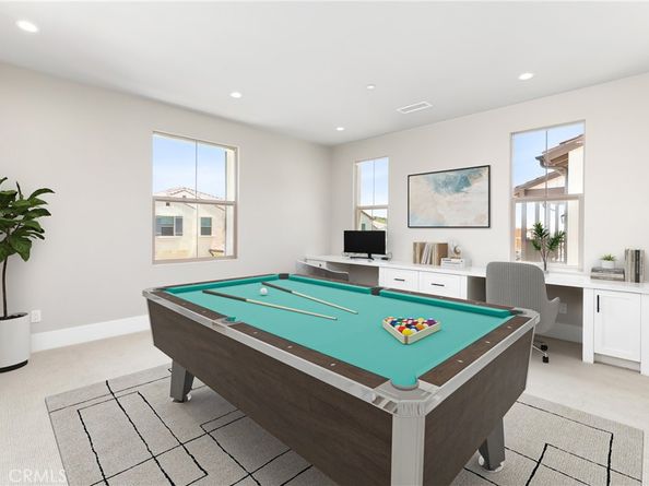 127 Oakstone, Irvine CA 92618