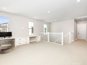 127 Oakstone, Irvine CA 92618