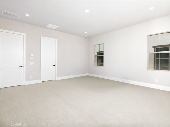 127 Oakstone, Irvine CA 92618