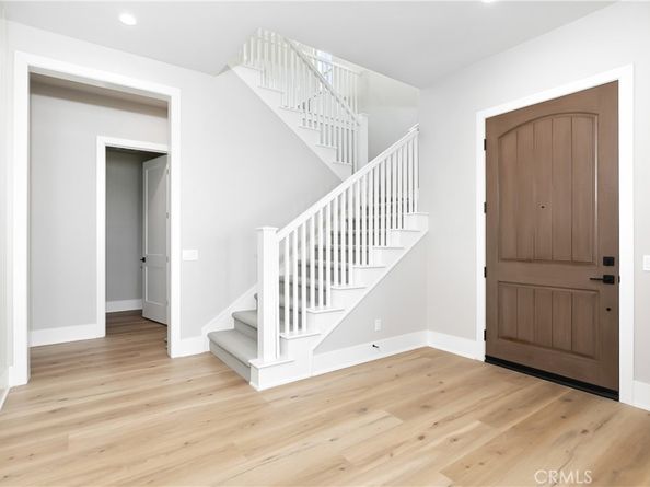 127 Oakstone, Irvine CA 92618