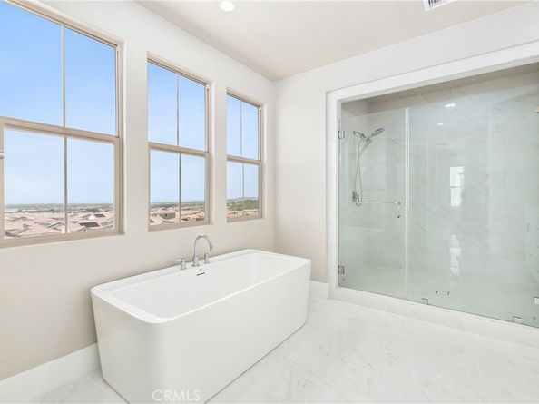 127 Oakstone, Irvine CA 92618