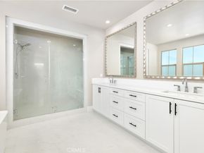 127 Oakstone, Irvine CA 92618