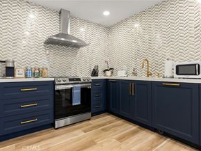 59 S Meridith, Pasadena CA 91106