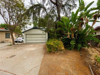 320 S Redwood Avenue