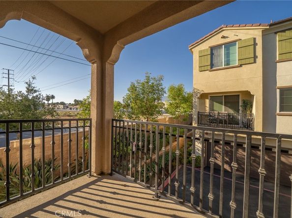 384 Ruby Red Lane, Upland CA 91786